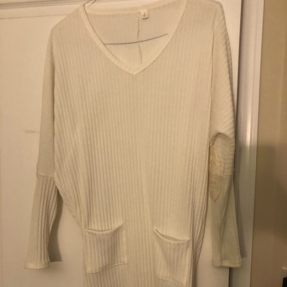 LIKE NEW FRANCESCAS DRESS WITH POCKETS